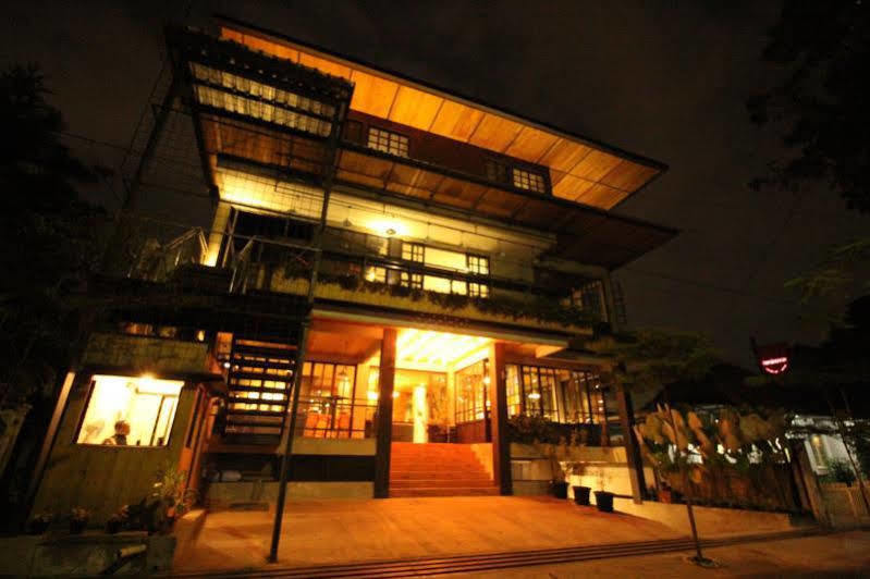 Triple Seven Bed & Breakfast Bandung Kültér fotó